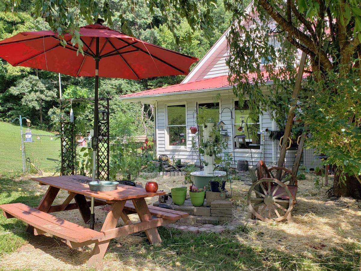 Blue Ridge Manor Bed & Breakfast 3*